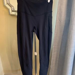 Lululemon leggings size 4
